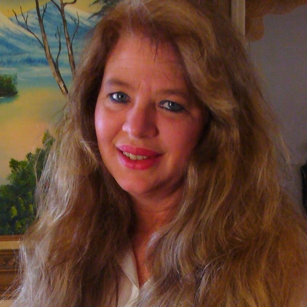 Meet your Posher, Gina